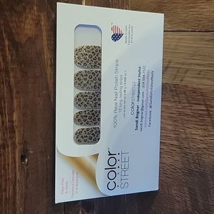 COLORSTREET  Safari Chic Nail color strips